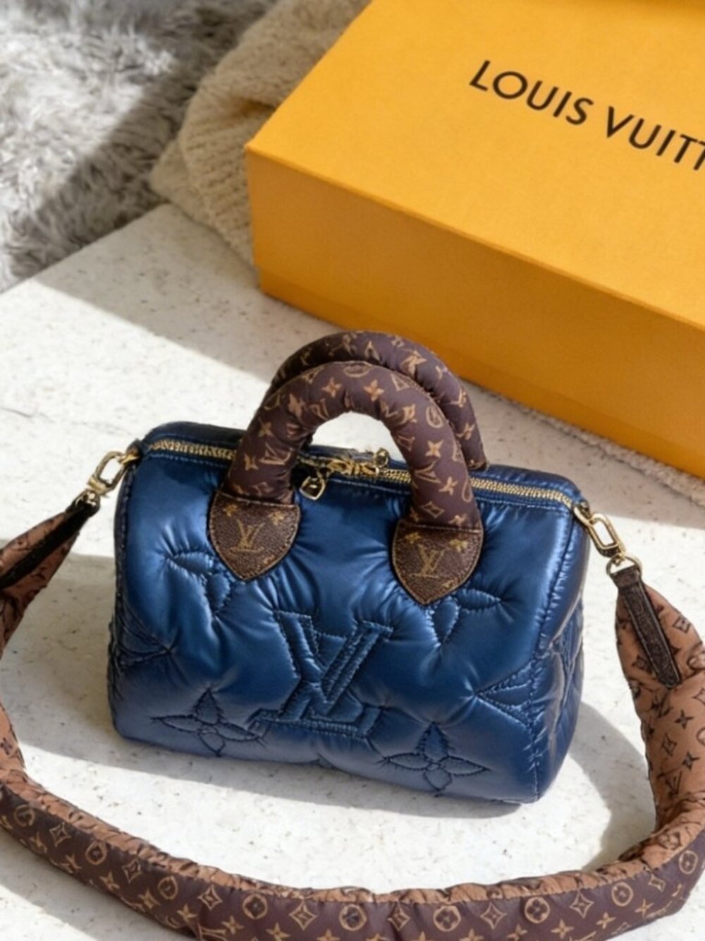 Louis Vuitton  Bandoulière 25 Blue Metallic Quilted
